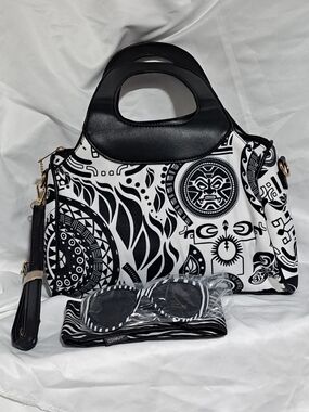 Black & White Patterned Tote Bag with Top Handle / Izzy & Liv